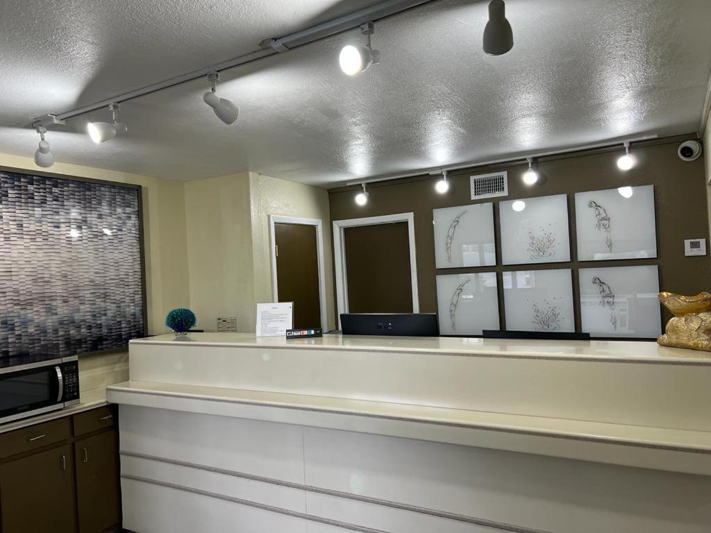 Guest Inn Lake City Luaran gambar